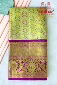 gold-tissue-body-in-floral-pattern-with-contrast-blouse-border