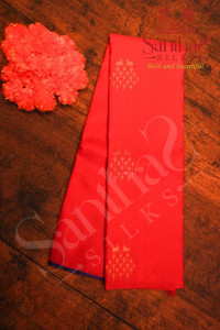 borderless-rani-pink-colour-body-with-golden-silver-zari-rabbit-and-flower-motifs-with-contrast-blouse