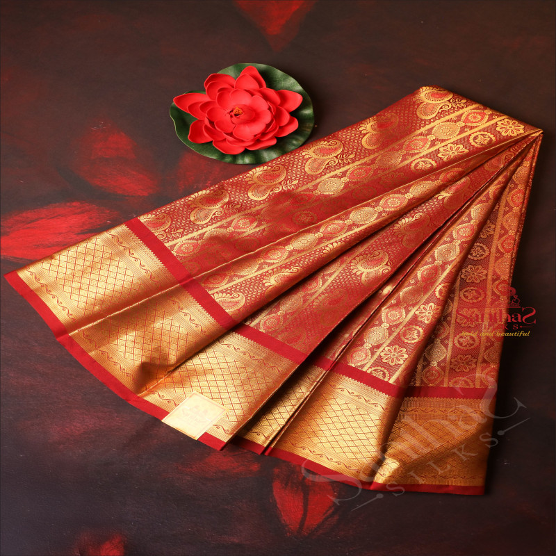 MAROON COLOUR BODY WITH GOLDEN ZARI FLORAL PATTERN WITH SELF BLOUSE