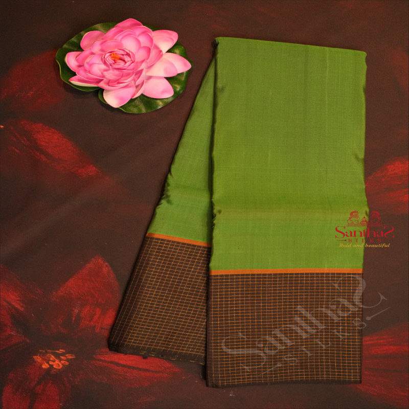 GREEN AND BLACK COLOUR BODY AND CONTRAST COLOUR BLOUSE & PALLU