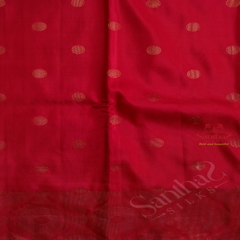 BORDERLESS RED COLOUR BODY WITH GOLDEN ZARI COIN BUTTA WITH CONTRAST BLOUSE