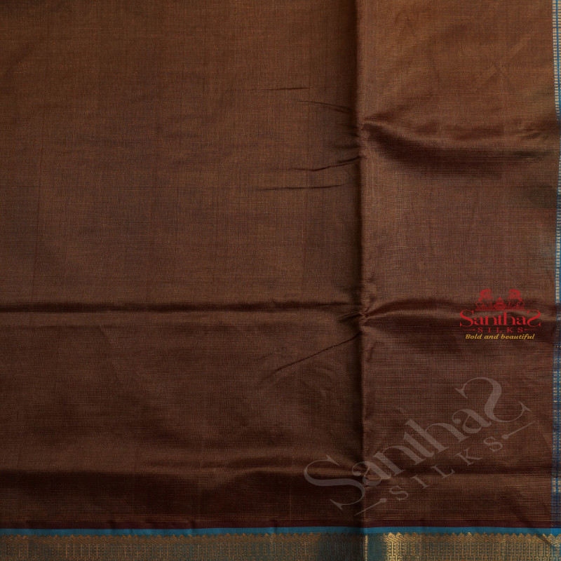 COFFEE BROWN COLOUR BODY WITH VAIRAOOSI PATTERN WITH CONTRAST BLOUSE & BORDER
