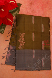 mehendi-green-colour-body-with-siver-copper-zari-butta-with-contrast-blouse-border