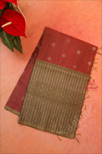 dark-peach-colour-body-with-golden-zari-floral-butta-with-contrast-blouse-border