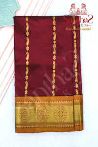 wine-maroon-body-in-zari-butta-with-contrast-blouse-border