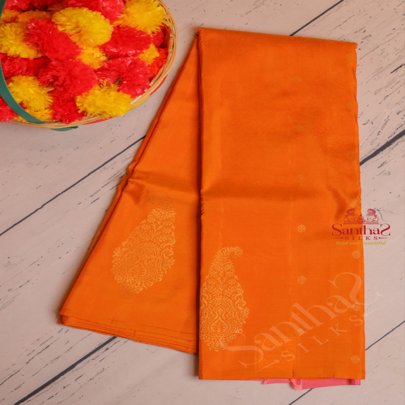 BORDERLESS YELLOW COLOUR BODY WITH GOLDEN ZARI MANGO BUTTA WITH CONTRAST BLOUSE