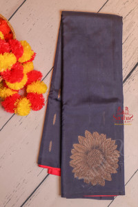 dark-blue-colour-body-with-golden-zari-floral-butta-with-contrast-blouse