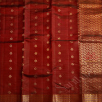 MAROON COLOUR BODY WITH VAIRA OOSI PATTERN LINES & GOLDEN ZARI BUTTAS AND CONTRAST PALLU & BLOUSE