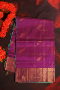 violet-colour-checked-body-with-golden-zari-parrot-butta-with-contrast-blouse-border