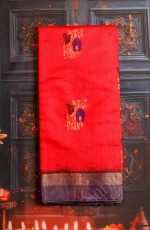 JUTE COTTON IN RED COLOUR WITH FLOWER MOTIFS AND CONTRAST COLOUR PALLU & BLOUSE