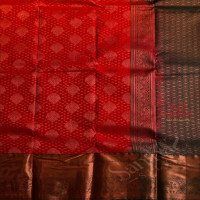 DARK PINK COLOUR BODY WITH JACQUARD FLORAL EMBOSED WITH CONTRAST DARK GREEN BLOUSE & BORDER