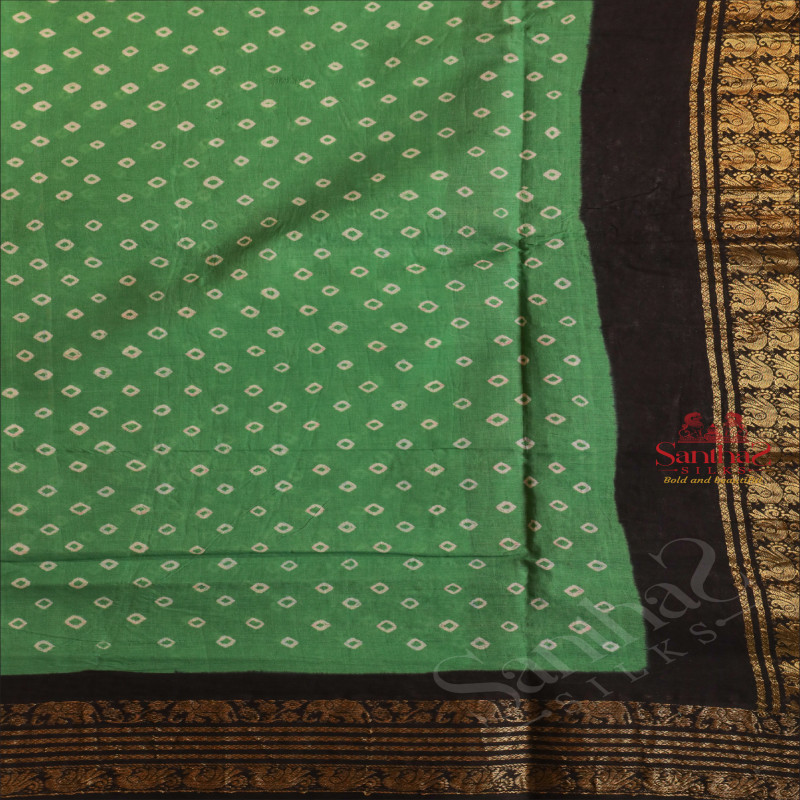 HAND KNOTTED PURE SUNGUDI COTTON SAREE IN GREEN COLOUR