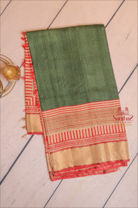 tussar-saree-in-bottle-green-colour-with-long-contrast-border-blouse
