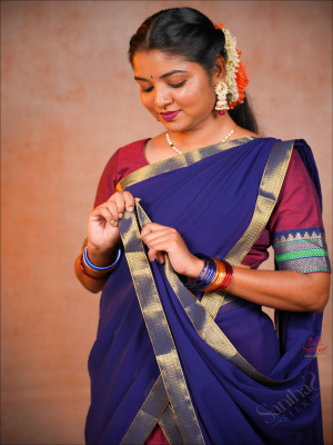 classic-contrast-border-cotton-saree