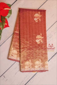 kora-khatan-silk-saree-in-magenta-gold-mixed-colour-with-lotus-flower-motifs