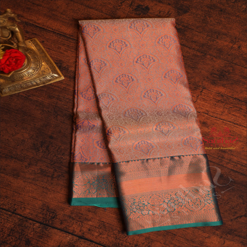 LIGHT LAVENDER COLOUR BODY WITH JACQUARD FLORAL EMBOSED IN COPPER ZARI WITH CONTRAST BLOUSE & BORDER