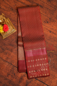 maroon-colour-body-with-golden-zari-small-checked-pattern-and-self-colour-pallu-blouse