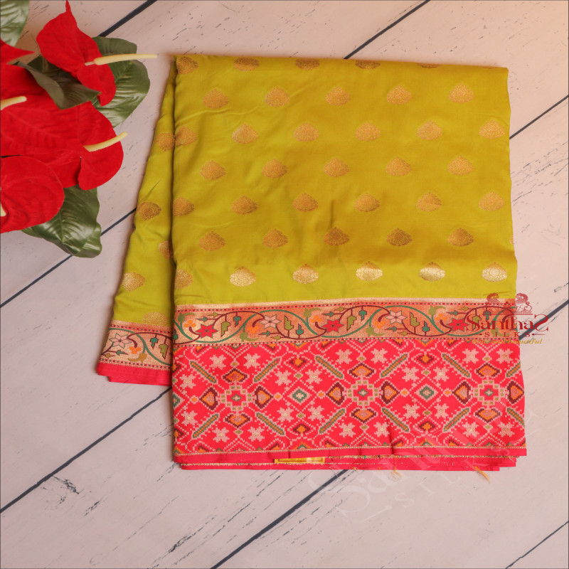 PURE BANARAS SILK SAREE IN YELLOW GREEN COLOUR WITH RED COLOUR PALLU & BLOUSE
