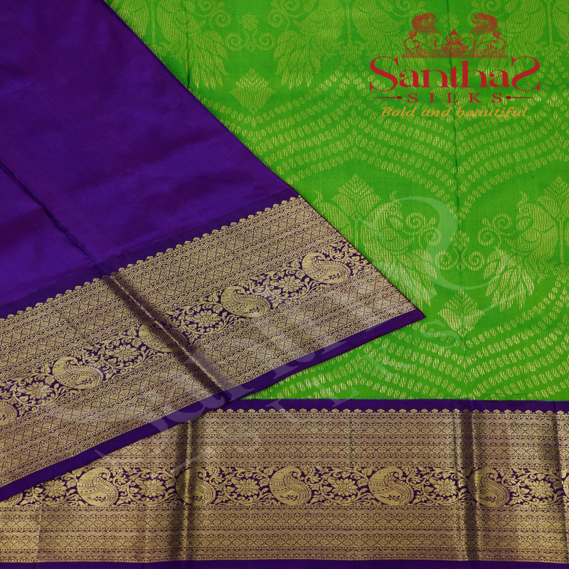 PARROT GREEN COLOUR BODY IN FLORAL PATTERN WITH CONTRAST BLOUSE & BORDER