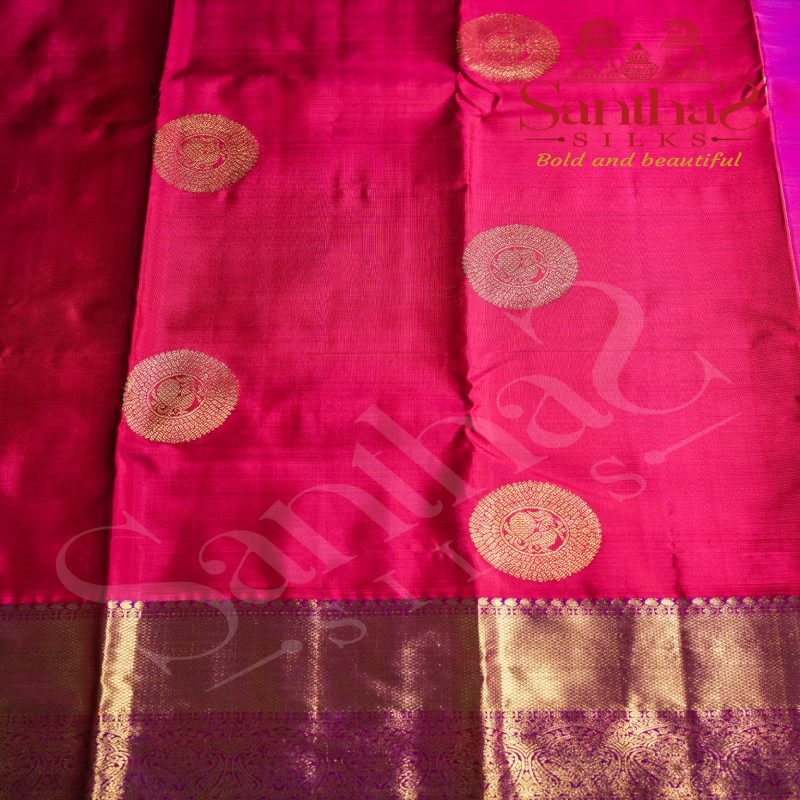 MAGENTA COLOUR BODY GOLDEN ZARI ANNAM BIG BUTTA WITH CONTRAST BLOUSE & BORDER