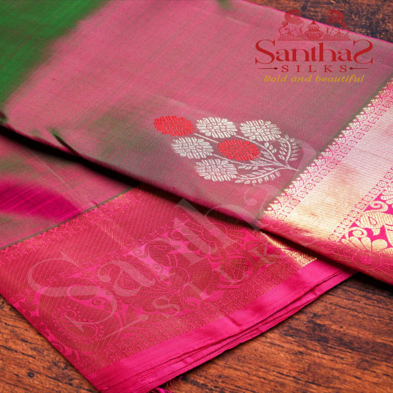 PINKISH GREEN COLOUR BODY FLORAL PATTERN BUTTA WITH CONTRAST BLOUSE & BORDER