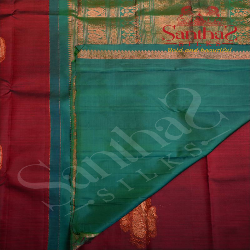 BORDERLESS MAGENTA COLOUR BODY WITH BIG MOTIFS AND GREEN COLOUR CONTRAST BLOUSE