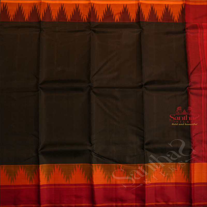 BLACK COLOUR BODY WITH LONG BORDER THALAMBOO BUTTA WITH CONTRAST BLOUSE & BORDER