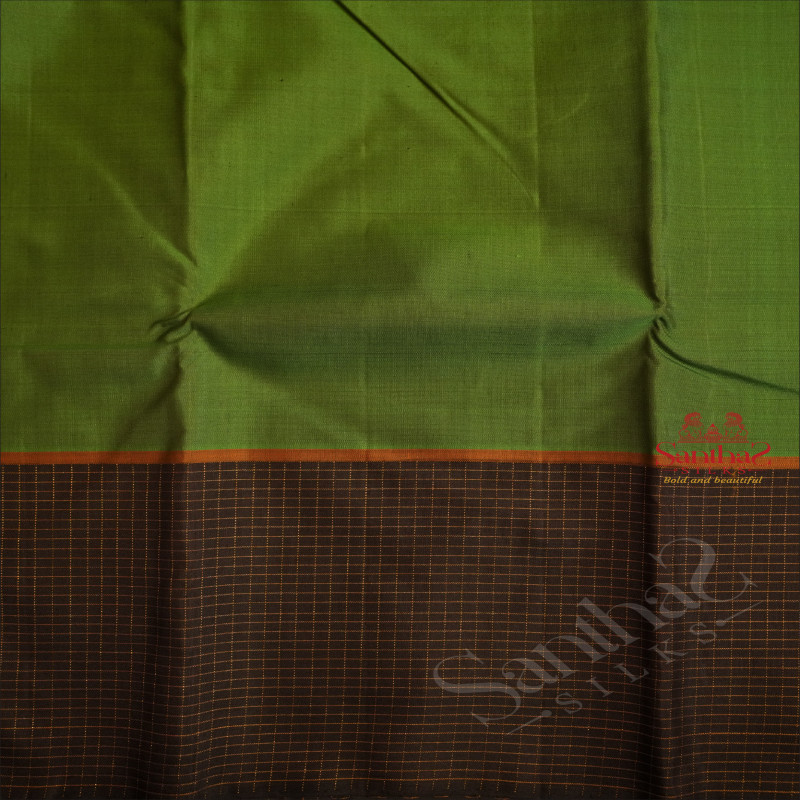 GREEN AND BLACK COLOUR BODY AND CONTRAST COLOUR BLOUSE & PALLU