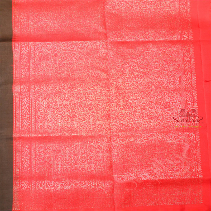 BORDERLESS BLACK COLOUR BODY WITH COPPER ZARI LEAF BI BUTTA WITH CONTRAST BLOUSE & PALLU